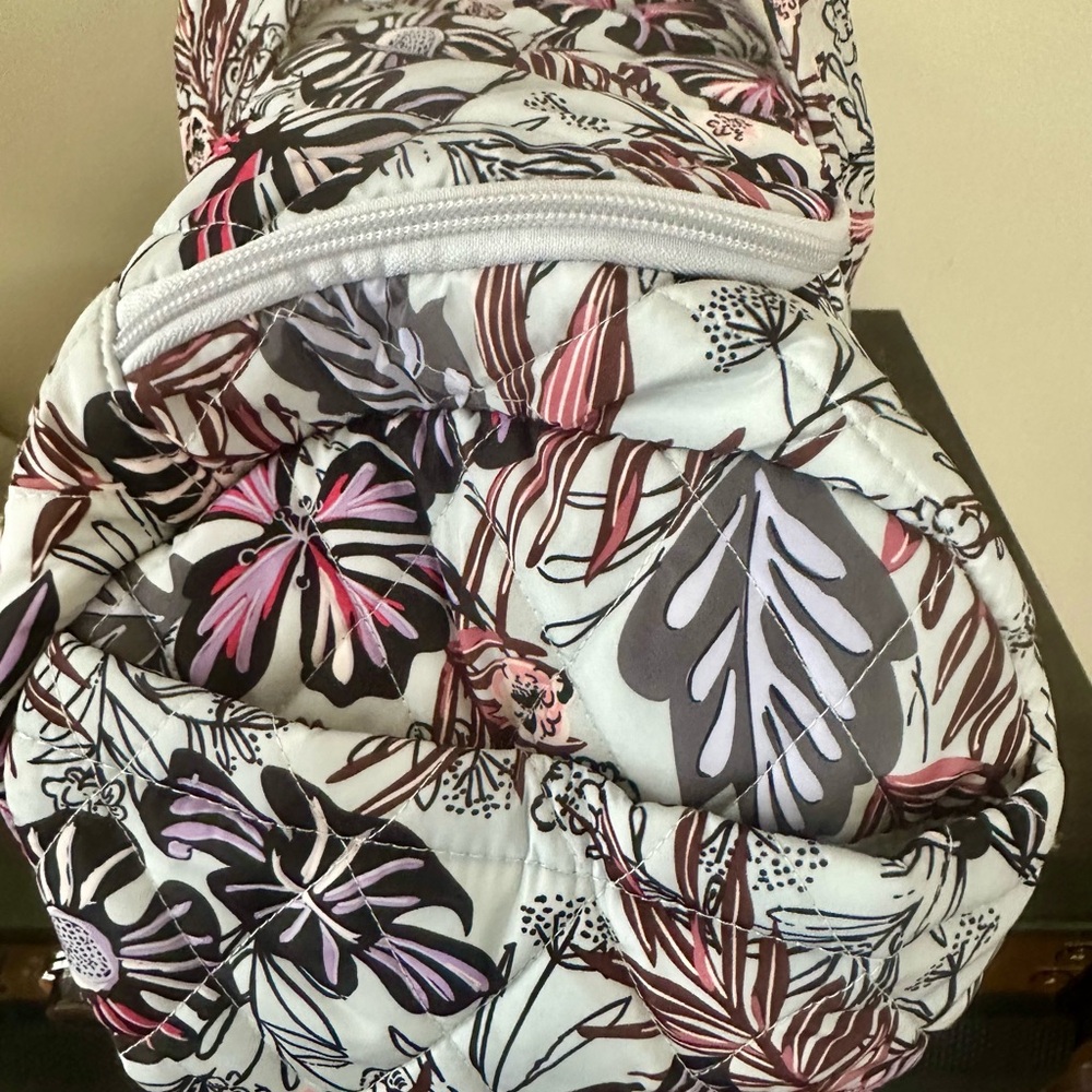 Vera Bradley duffle bag - Picture 6 of 10